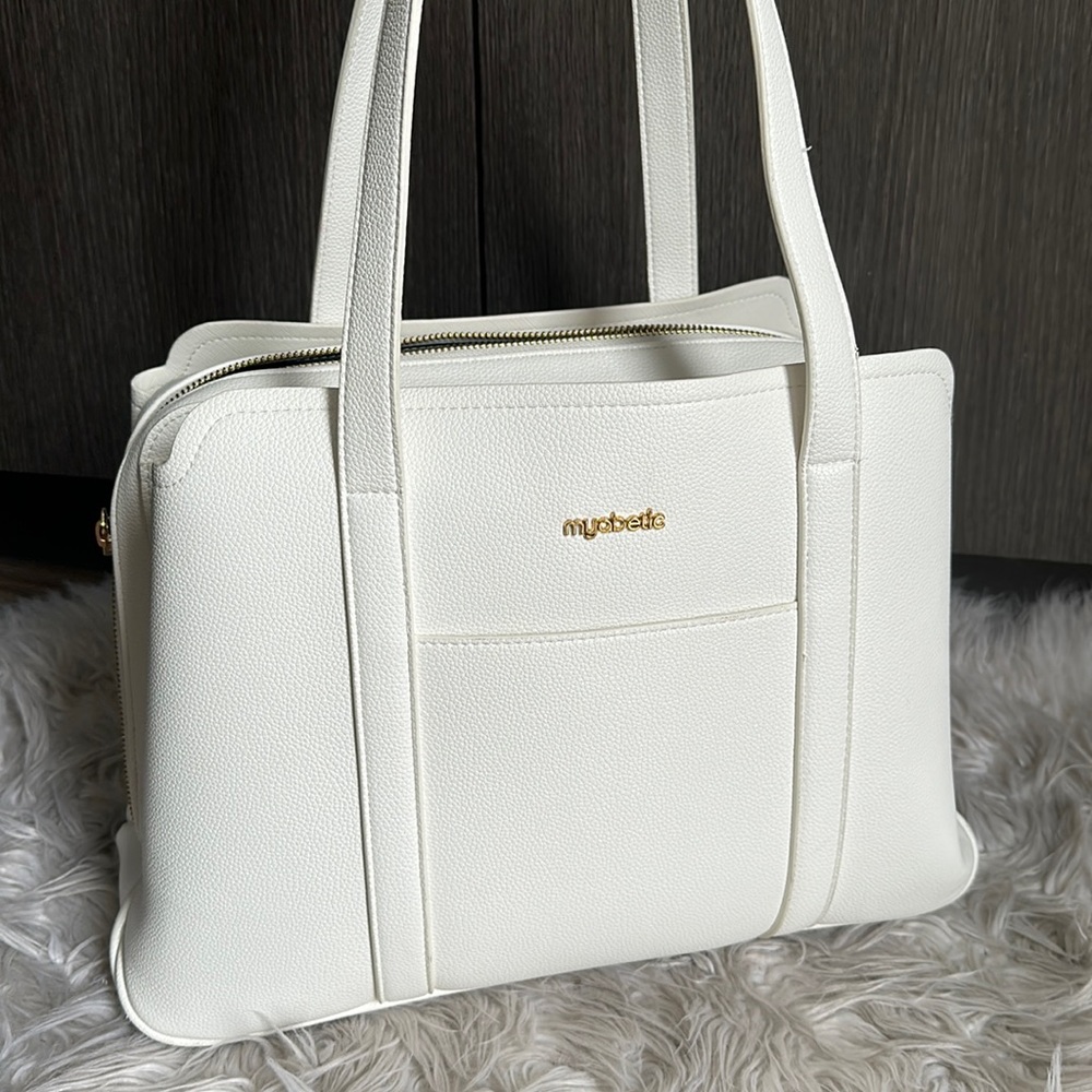 Myabetic Purse LIKE NEW- Amy